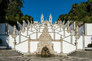 Les escaliers baroques du sanctuaire du Bom Jesus do Monte à Braga