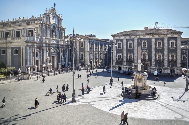 La Piazza del Duomo et sa fontaine de l'Éléphant à Catane