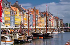 Les façades colorées et les bateaux du canal de Nyhavn