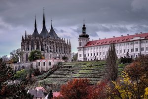 L'église Sainte-Barbe de Kutná Hora avec ses arcs-boutants