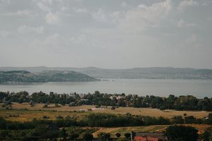 Vue sur le lac Balaton depuis la presqu'île de Tihany
