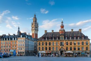 Les façades colorées et l'architecture flamande de la Grand'Place de Lille