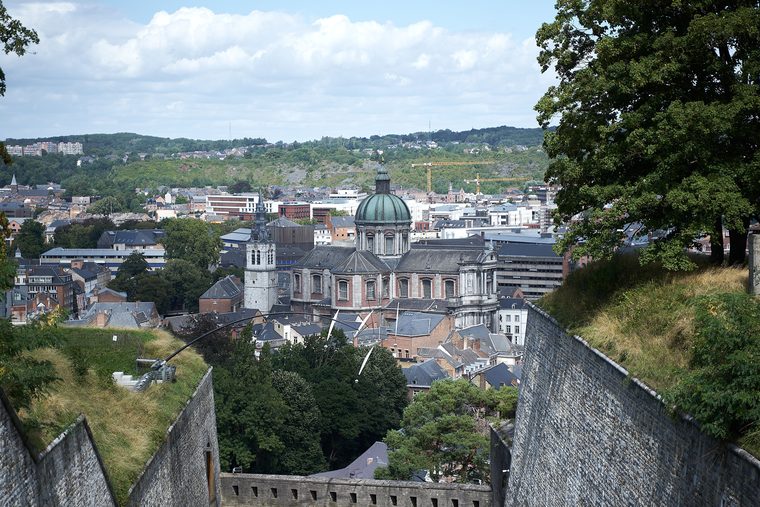 Vue sur la Citadelle de Namur et le confluent de la Meuse et de la Sambre