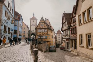 La célèbre fourche du Plönlein avec ses maisons à colombages