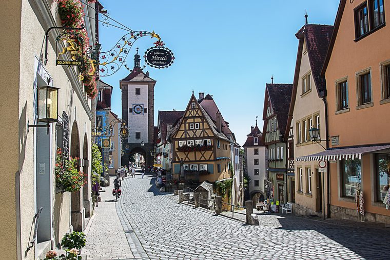 Le village de Rothenburg ob der Tauber avec ses maisons à colombages