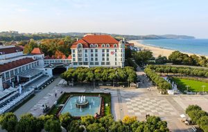 Plage de Sopot s'avançant dans la mer Baltique