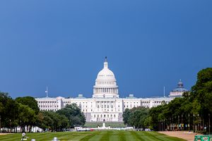 Le Capitole des États-Unis au bout du National Mall à Washington D.C.