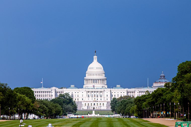 Le Capitole des États-Unis au bout du National Mall à Washington D.C.